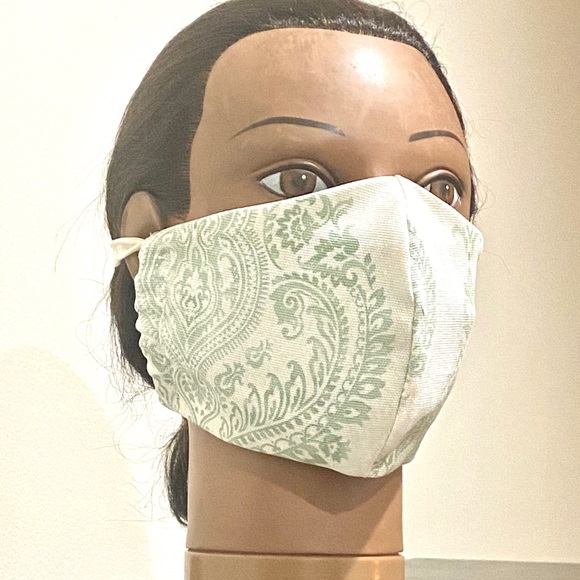 Antibacterial Mask - Picture 2 of 3